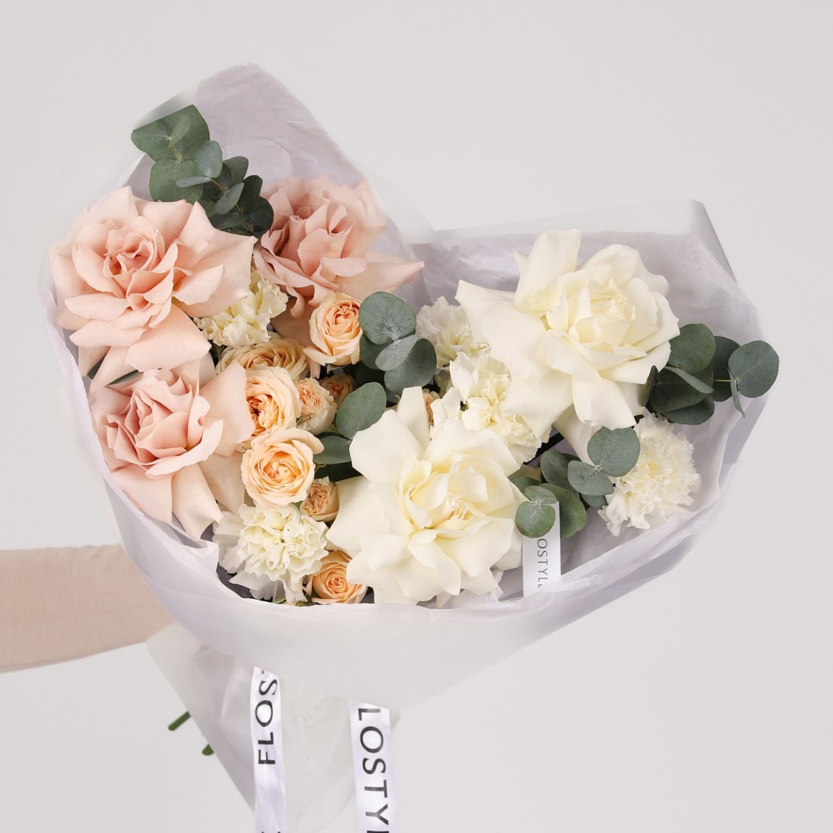 nezhnyj buket c rozami 6